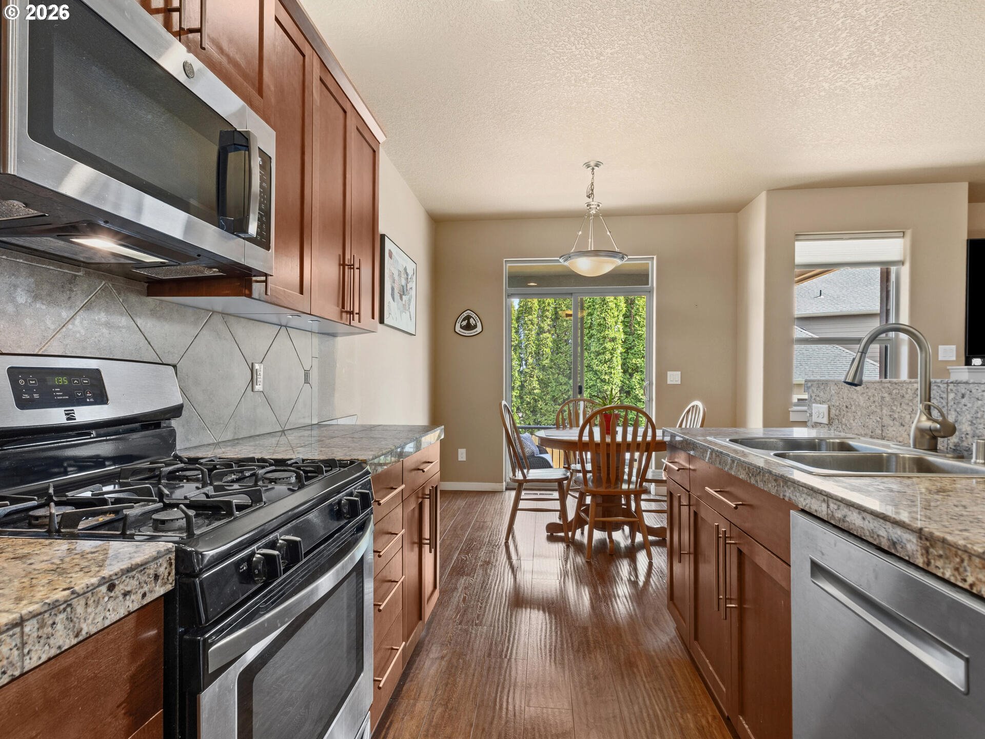 2746 Nw Kent St Property Photo 14