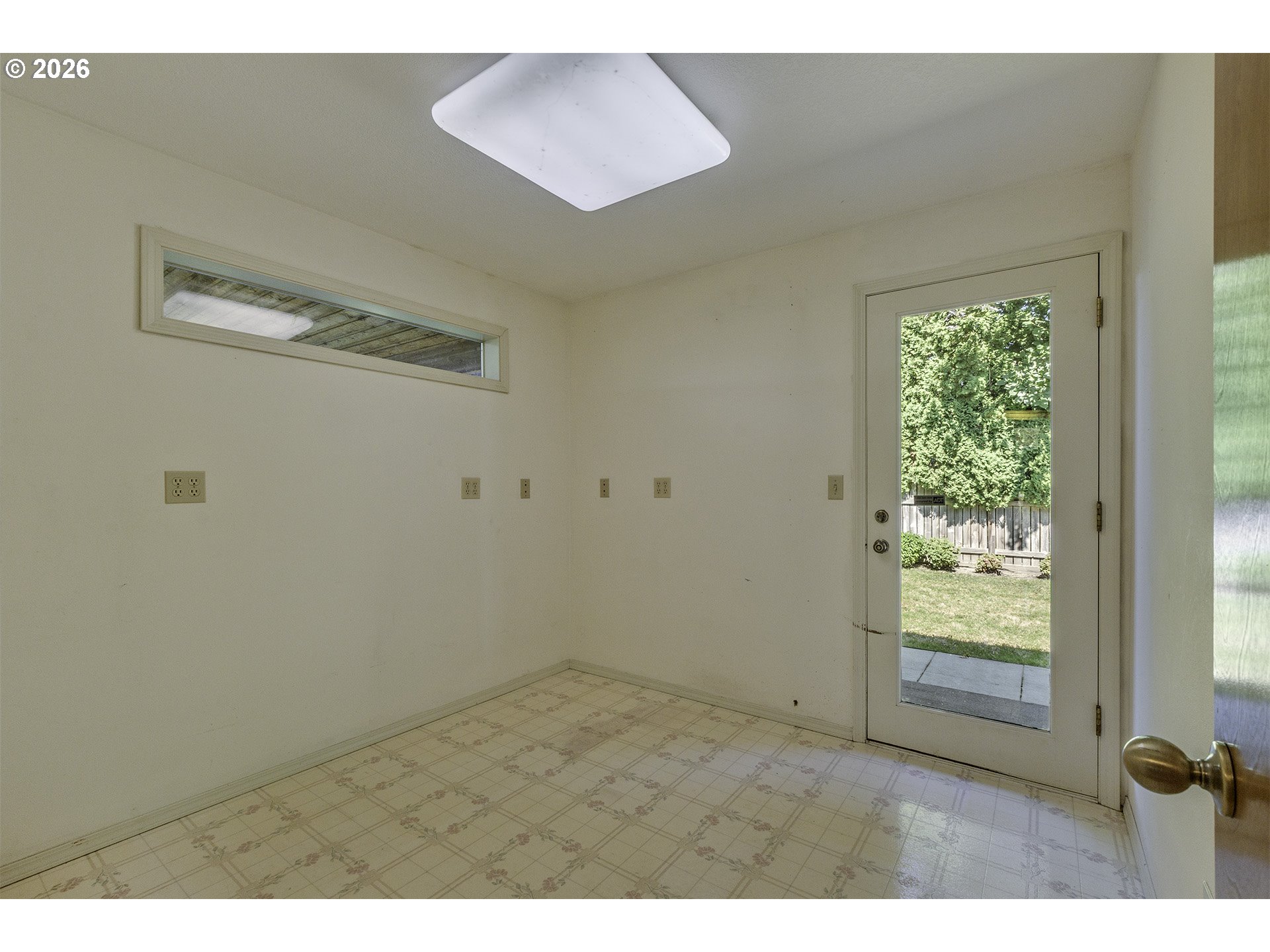 5751 Ne Haystack St Property Photo 17