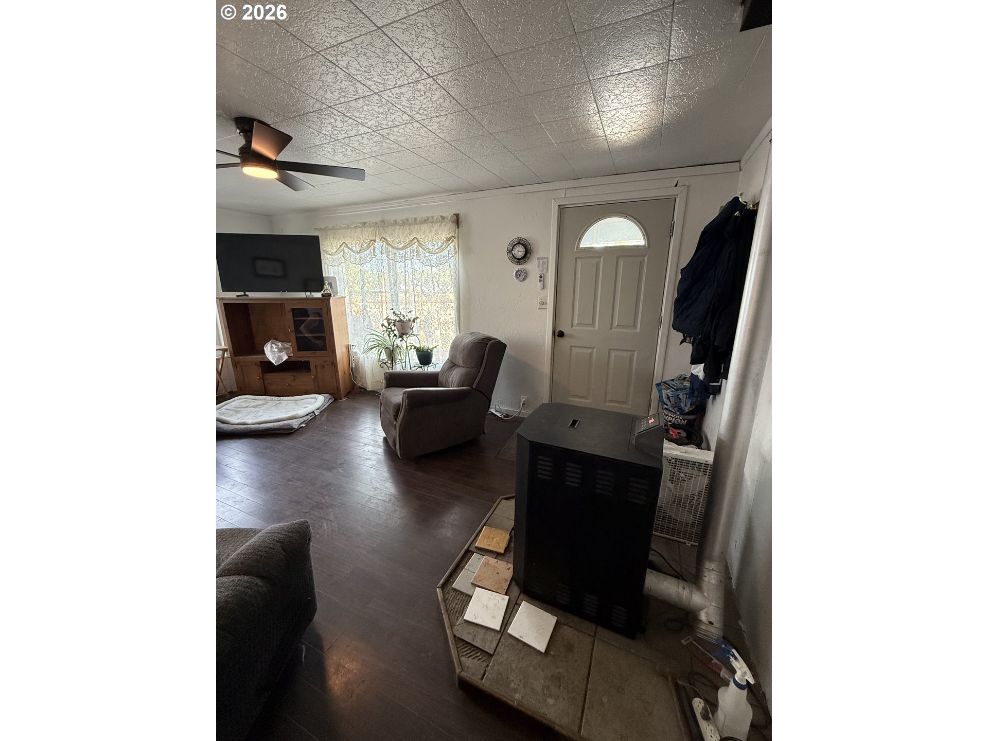 1704 Maple St Property Photo 4