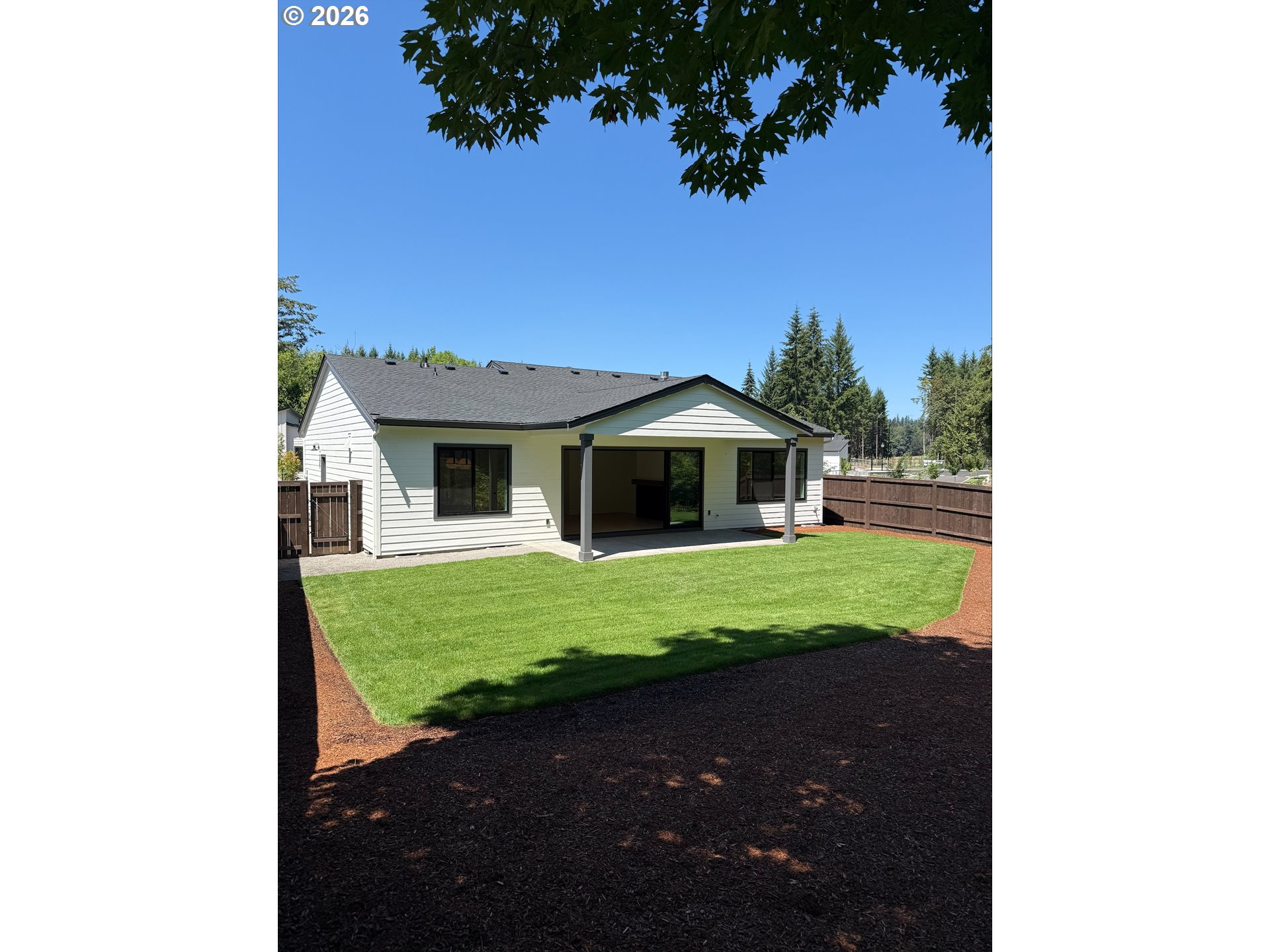 5092 N Benton Dr Property Photo 6