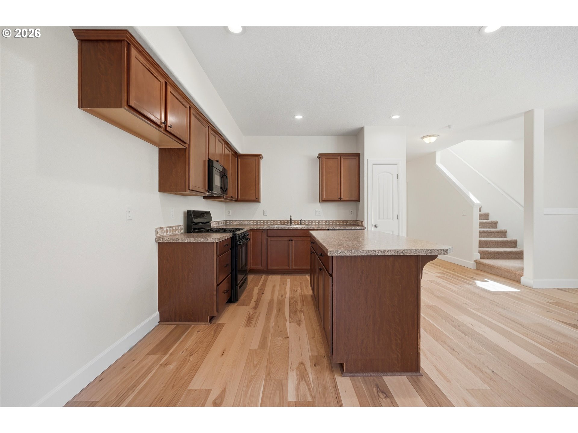 19031 Dublin Ave Property Photo 14