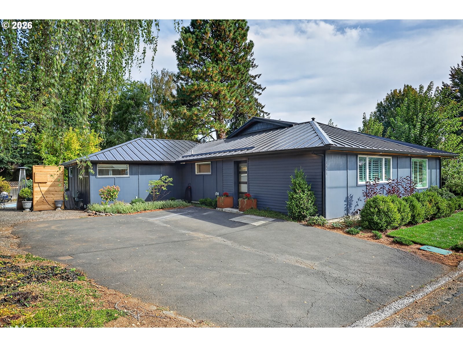 1414 C St Property Photo 1