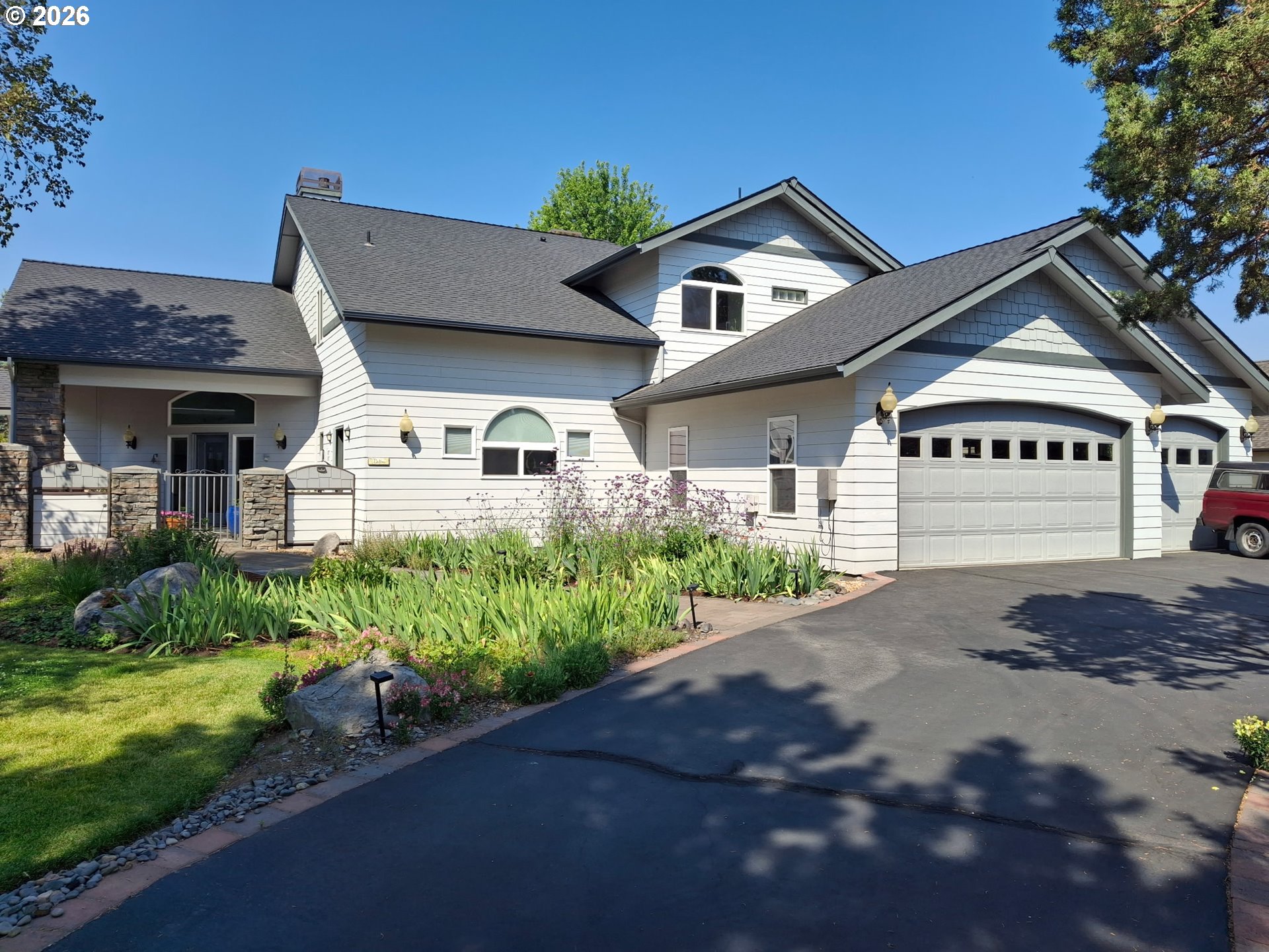 2565 Thrush Ct Property Photo 1