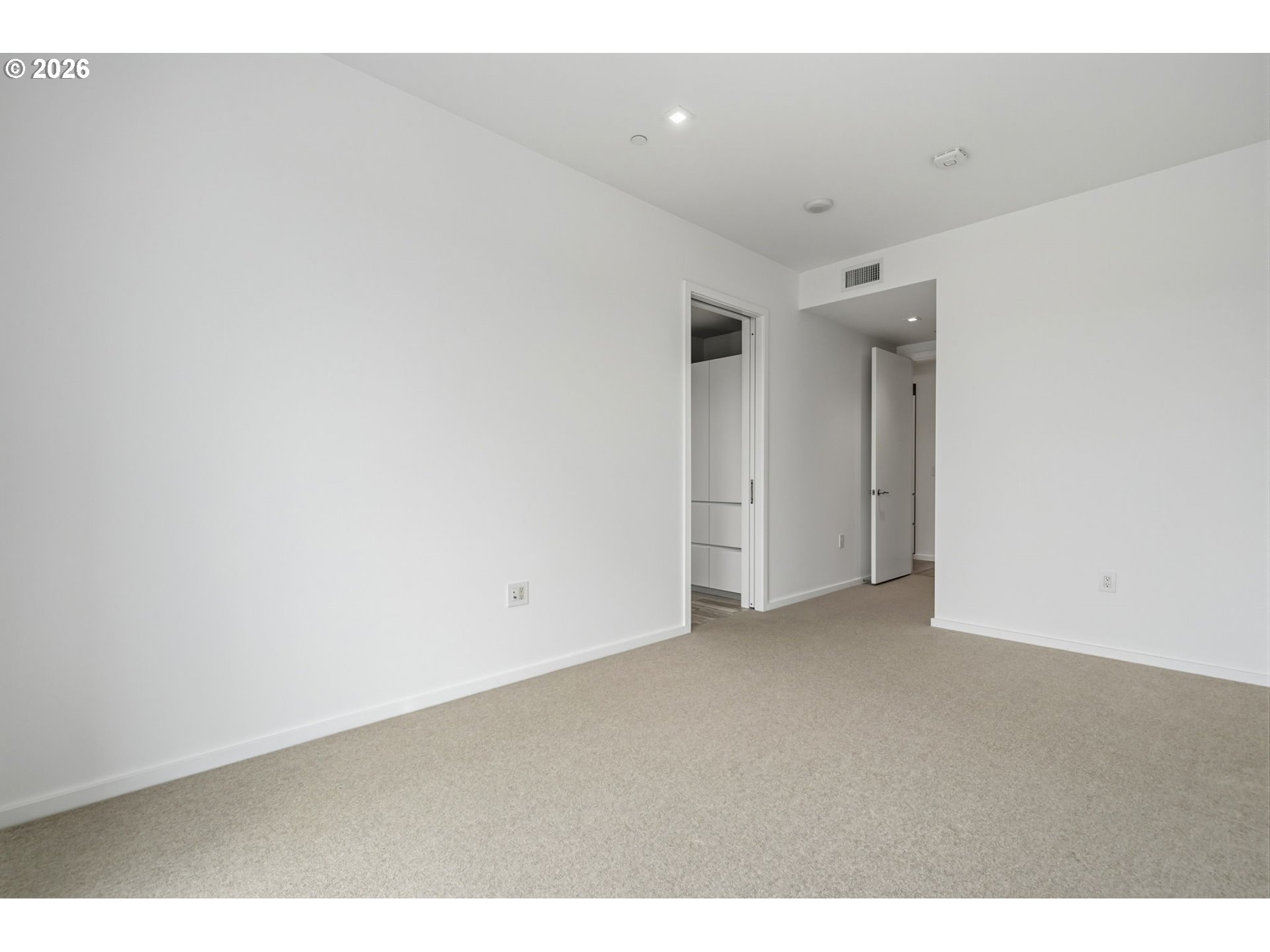 1075 Nw Northrup St 2312 Property Photo 22