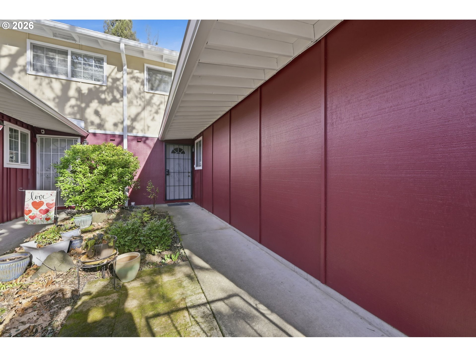 1326 Quaker St Property Photo 4