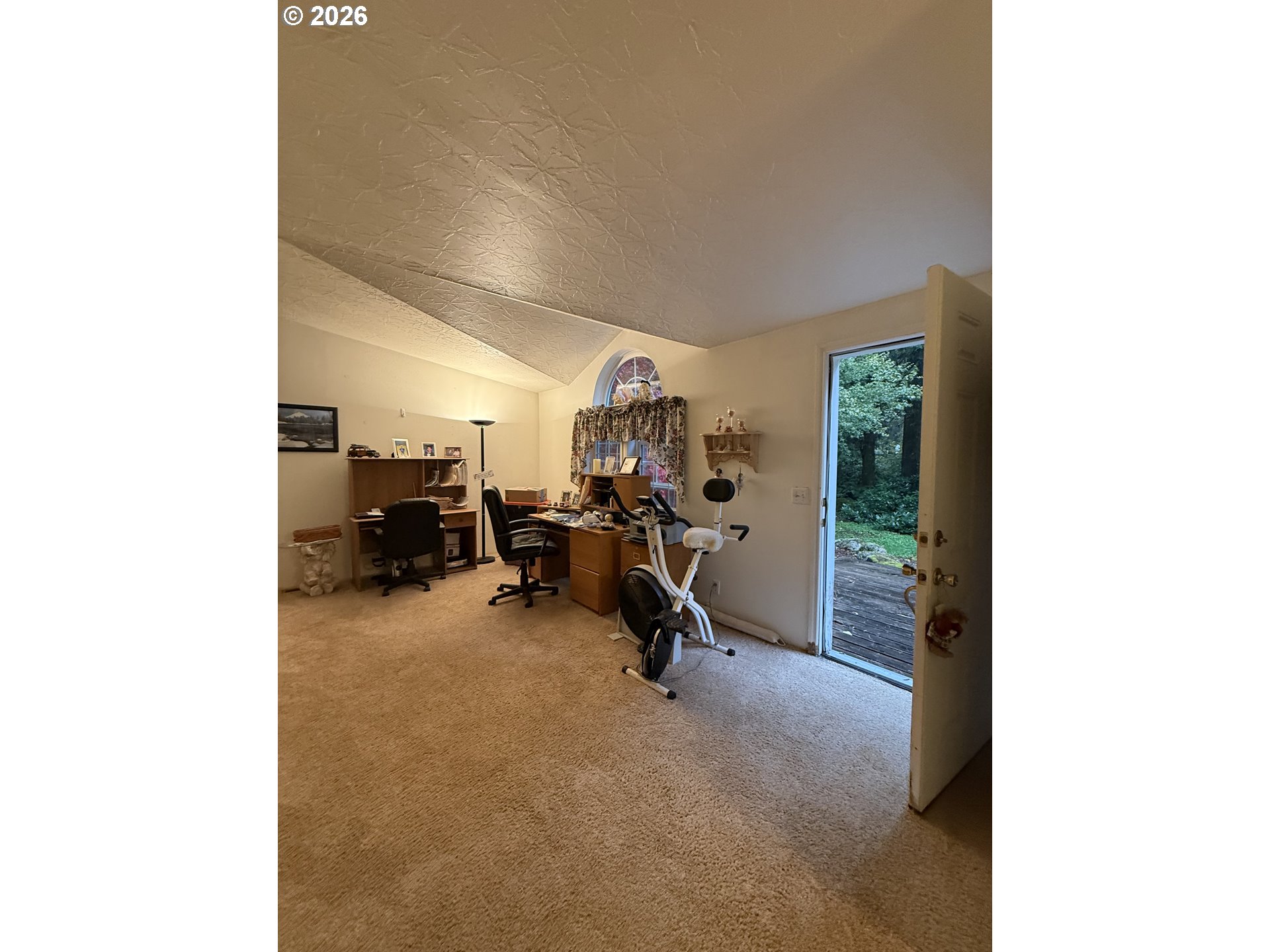 65365 E Barlow Trail Rd Property Photo 17