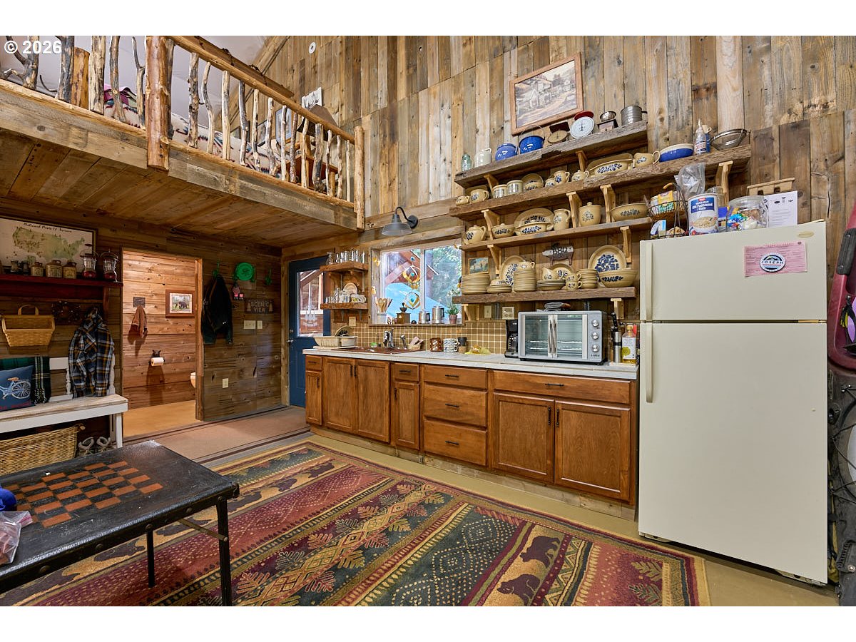 64277 Tamarack Rd Property Photo 6