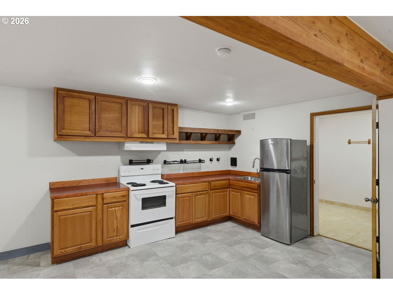 584 Exchange St Property Photo 29