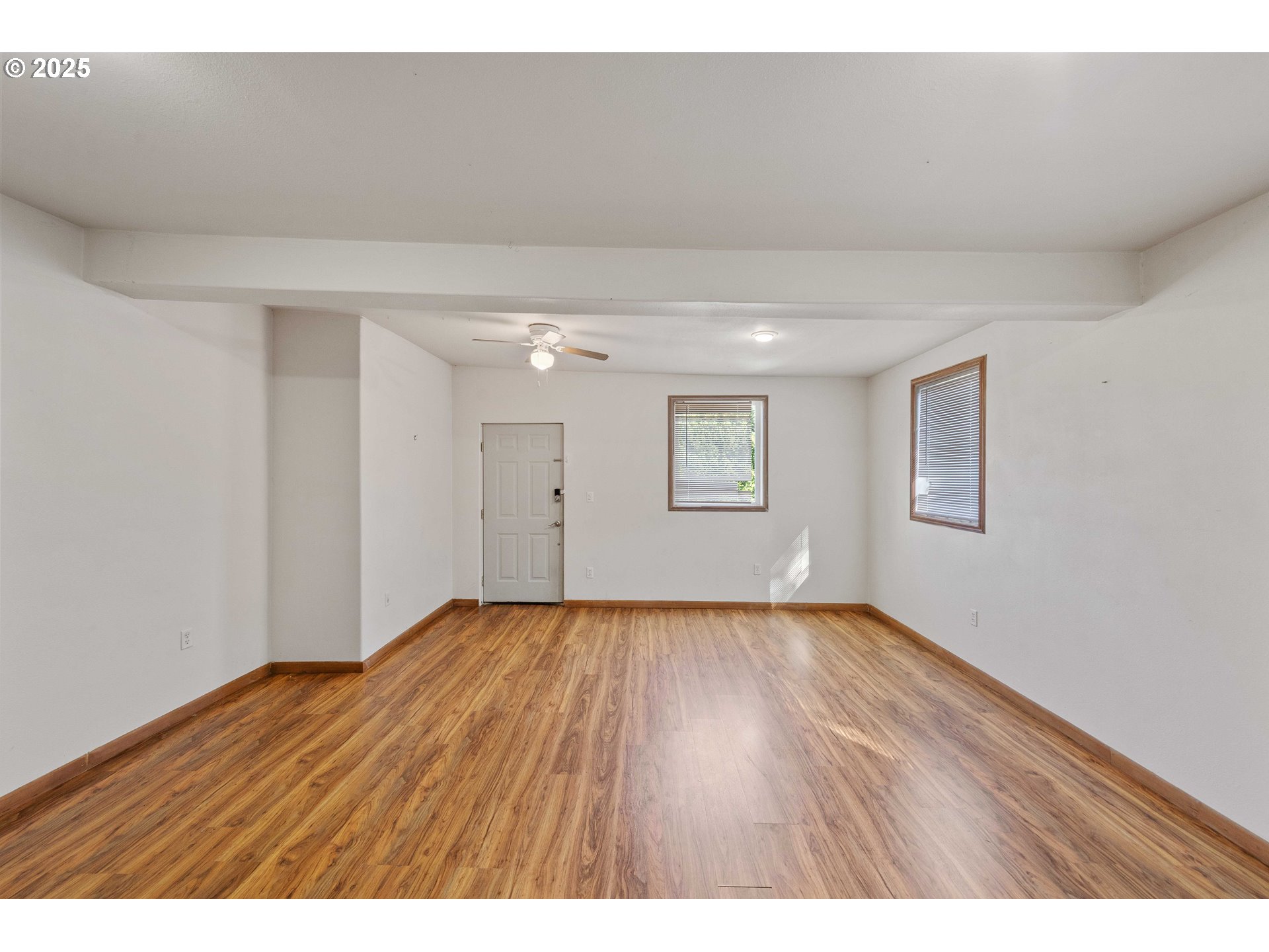 584 Exchange St Property Photo 32