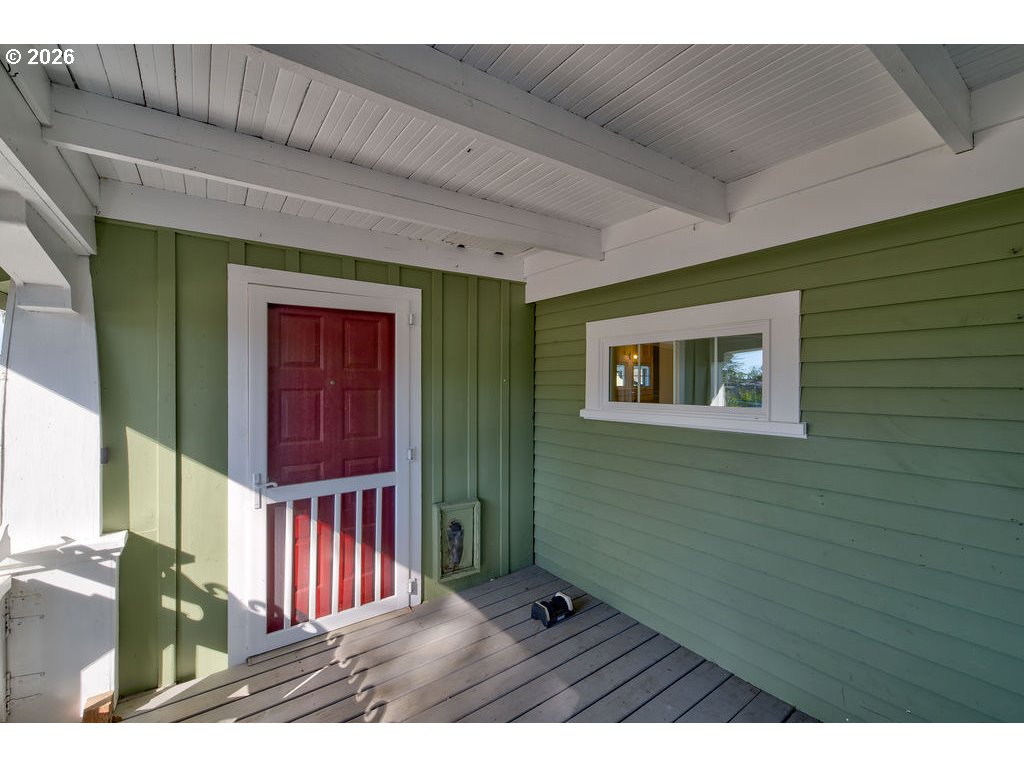 4506 Pacific Way Property Photo 3