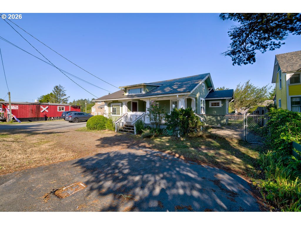 4506 Pacific Way Property Photo 29
