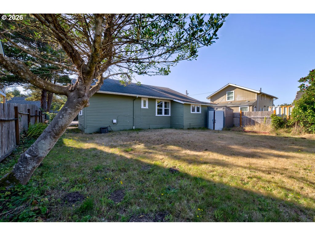 4506 Pacific Way Property Photo 32