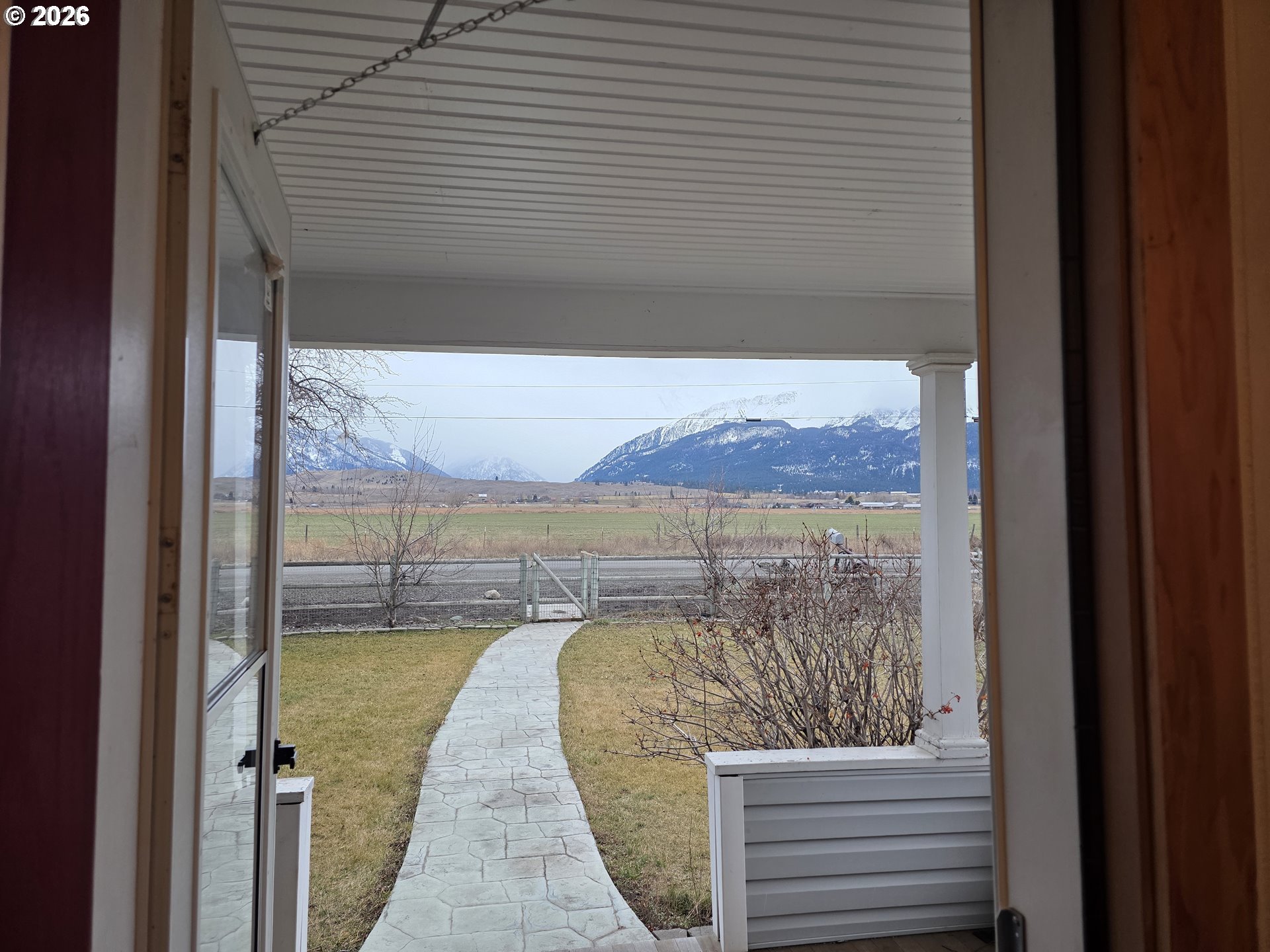 84525 Walker Ln Property Photo 11