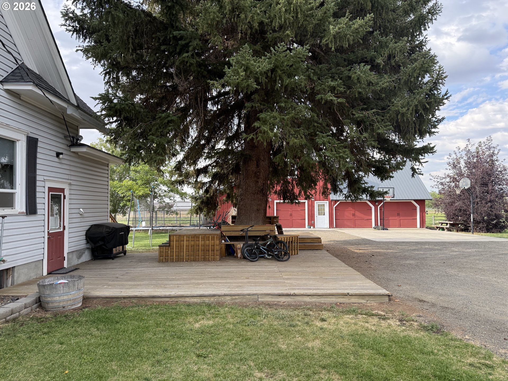 84525 Walker Ln Property Photo 20