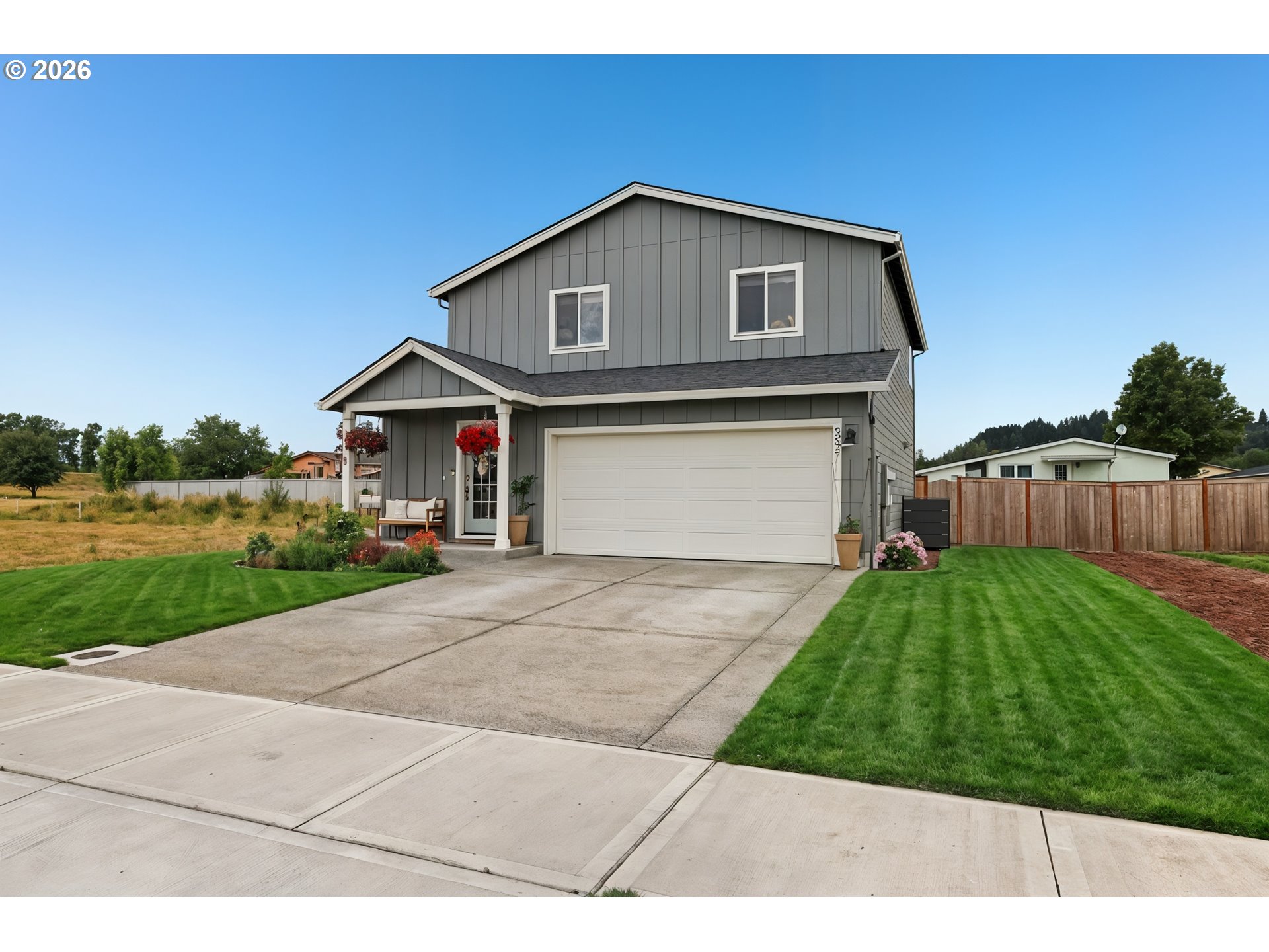 2027 Henderson Way Property Photo 1