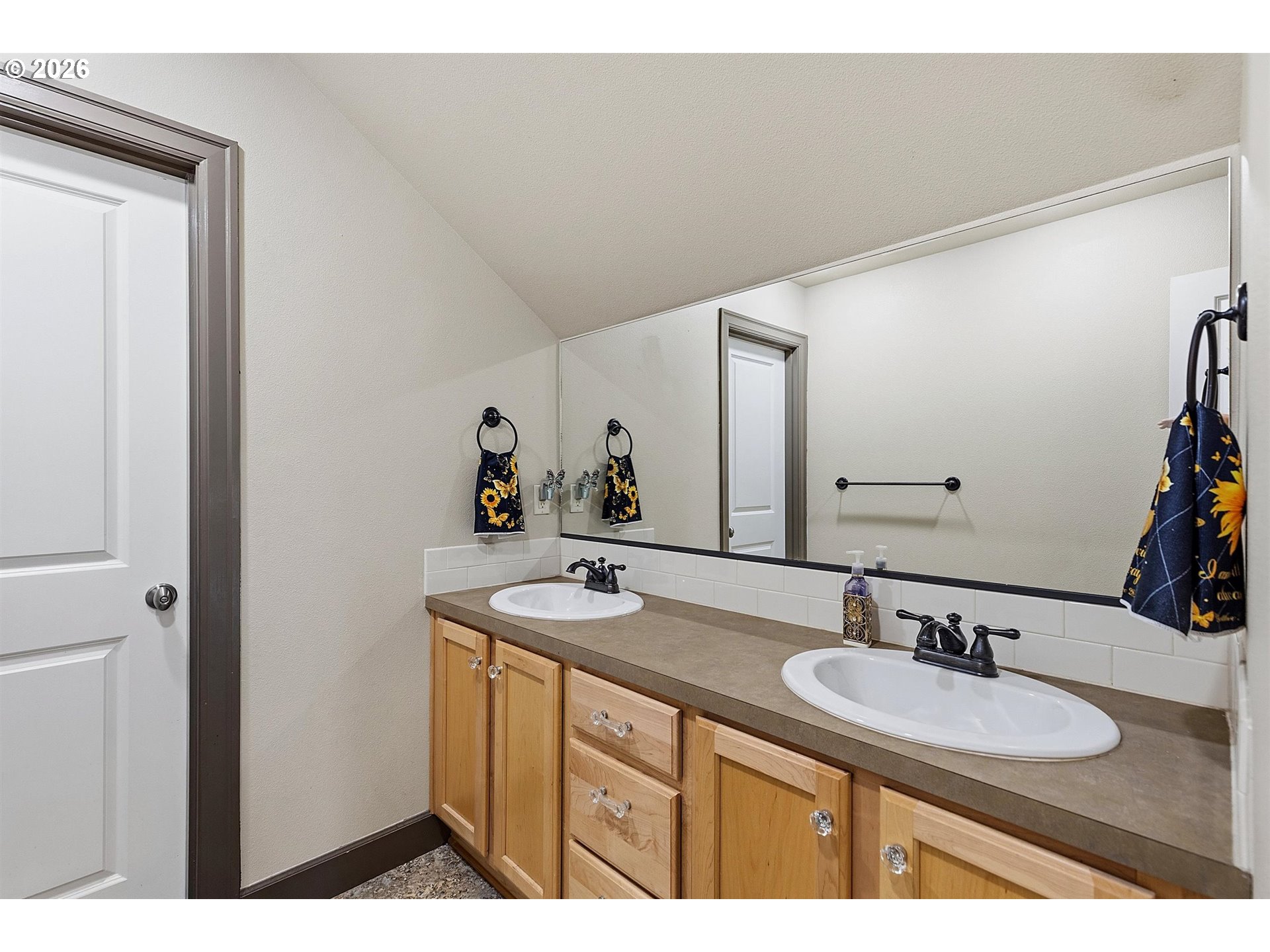 5779 Ne Voyage Way Property Photo 28