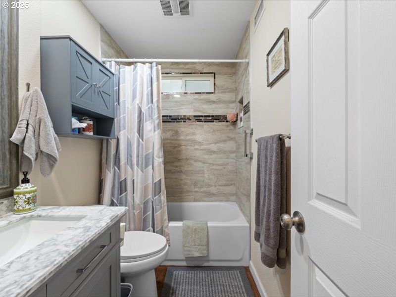 455 E Sunset Dr Property Photo 15