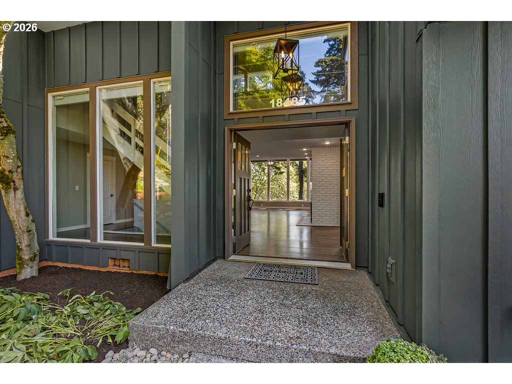 18485 Ne Smith Rd Property Photo 5
