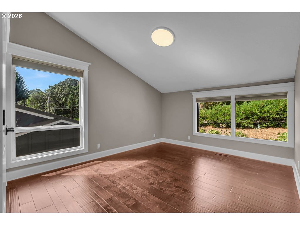18485 Ne Smith Rd Property Photo 32