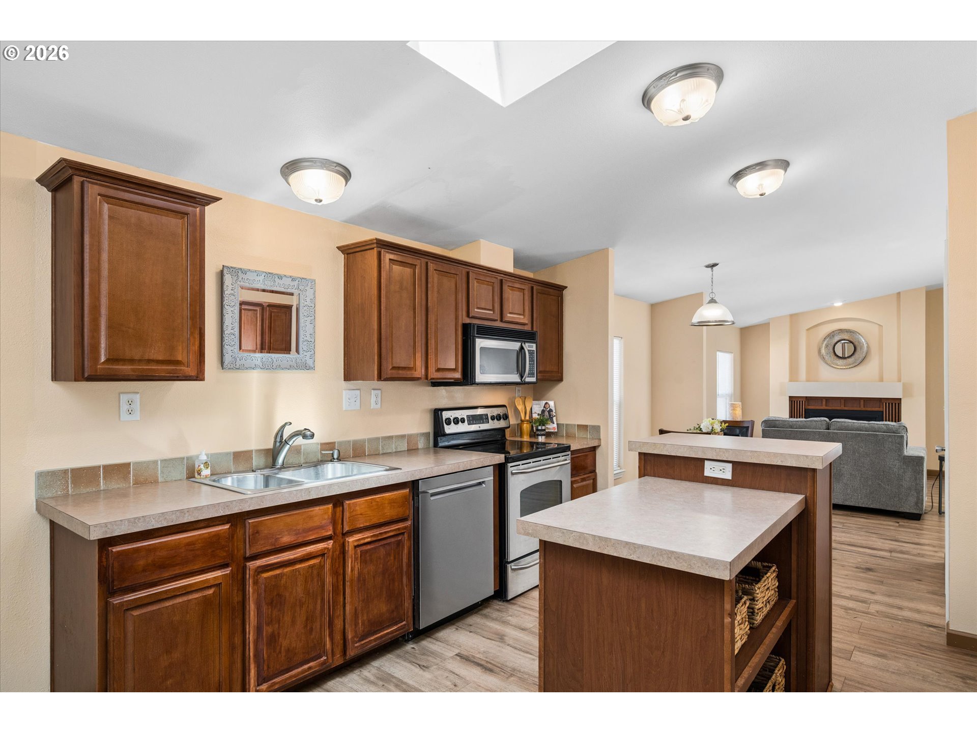 2416 Maia Loop Property Photo 11