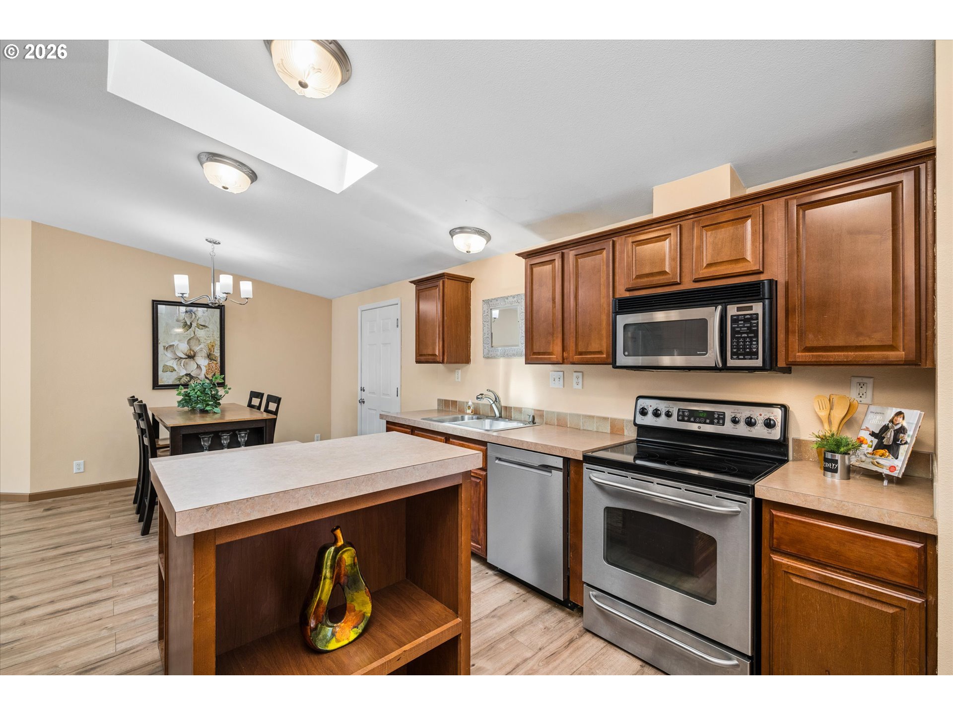 2416 Maia Loop Property Photo 13