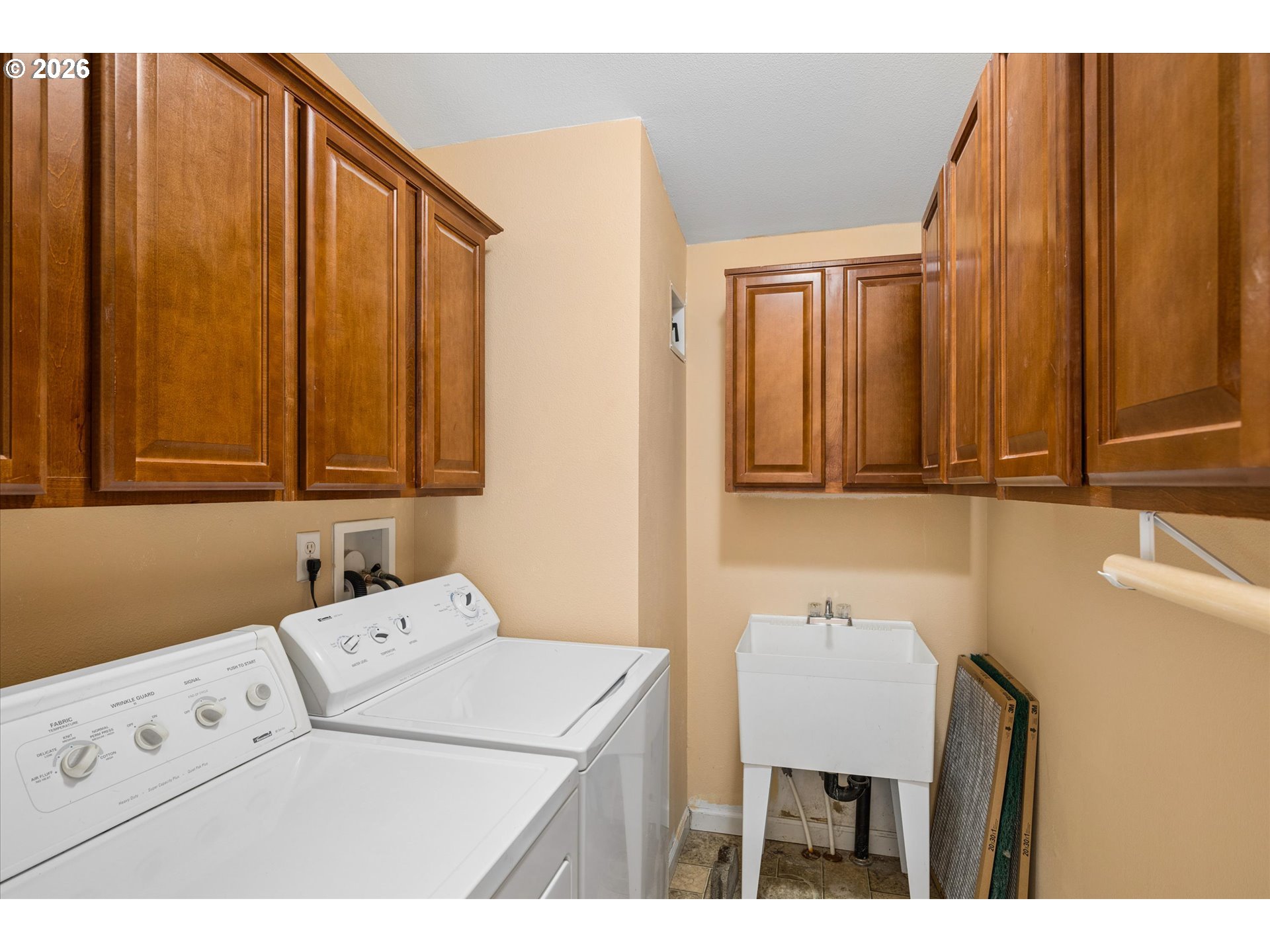 2416 Maia Loop Property Photo 24