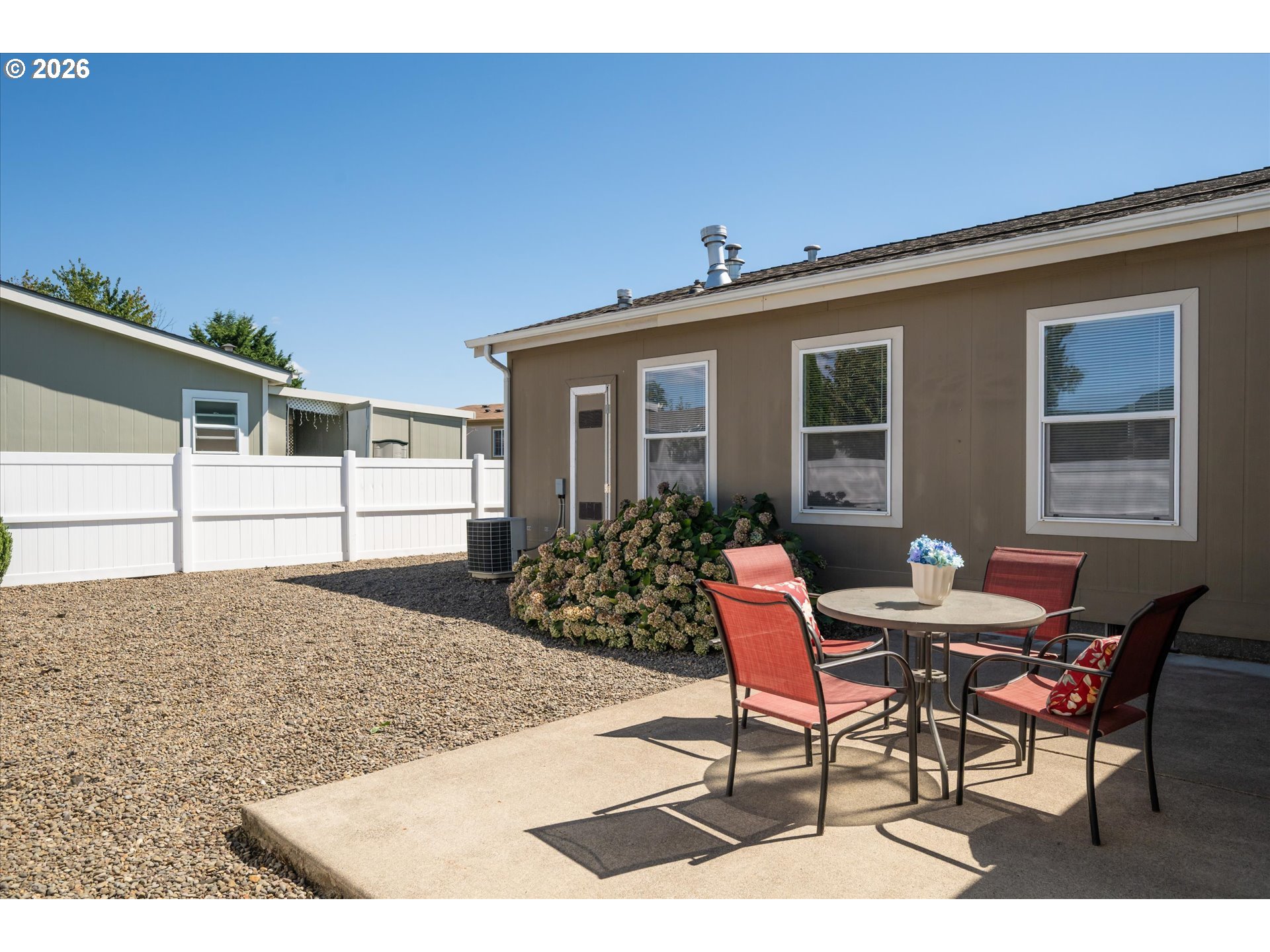 2416 Maia Loop Property Photo 32