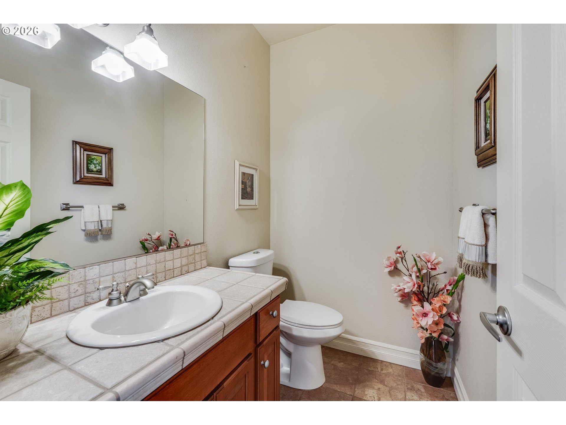430 N Stonegate Dr Property Photo 16