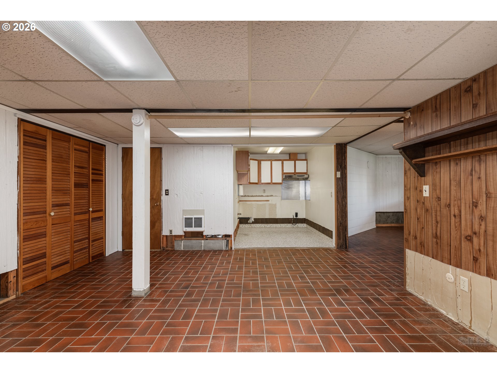 1024 W C St Property Photo 21