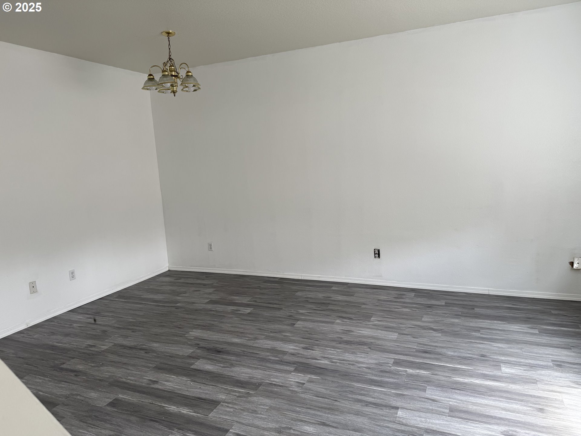 106 17th Ave Property Photo 3