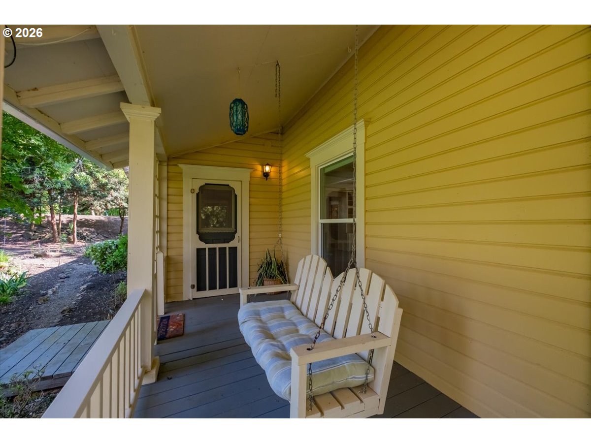 27536 Pearl St Property Photo 8