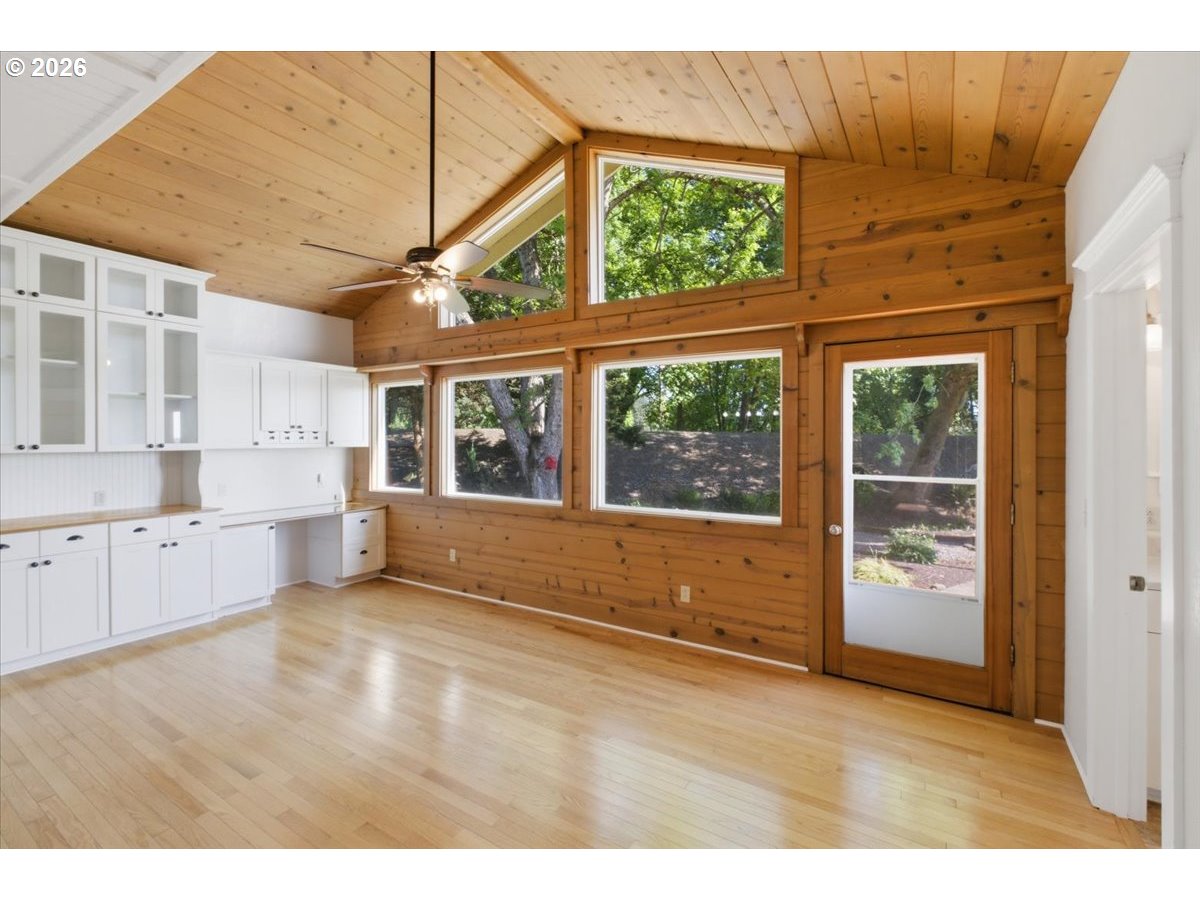27536 Pearl St Property Photo 11
