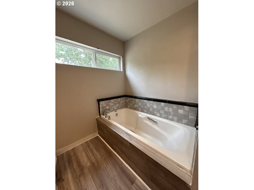 226 South Ave Property Photo 19