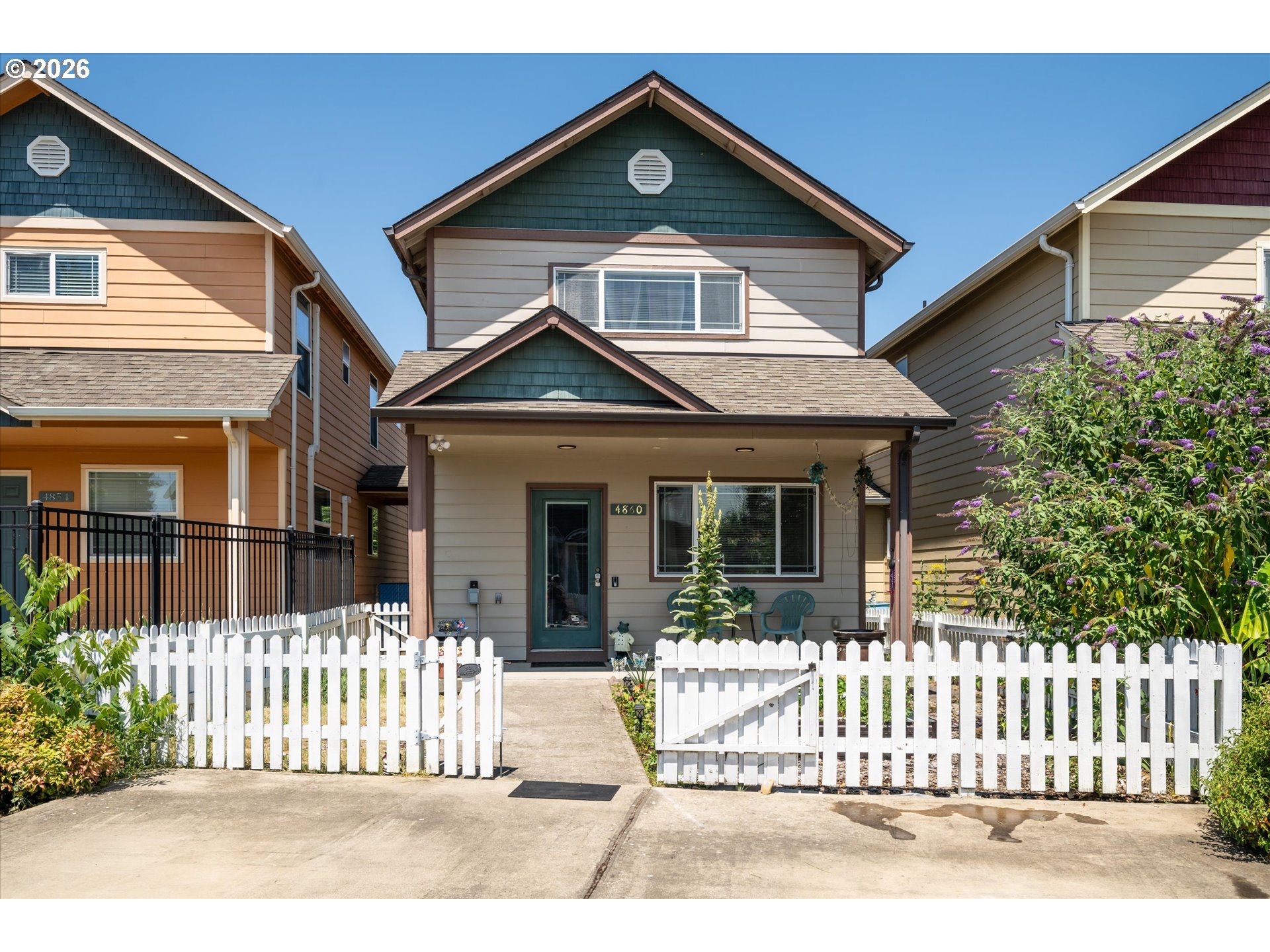4860 A ST Property Photo 1