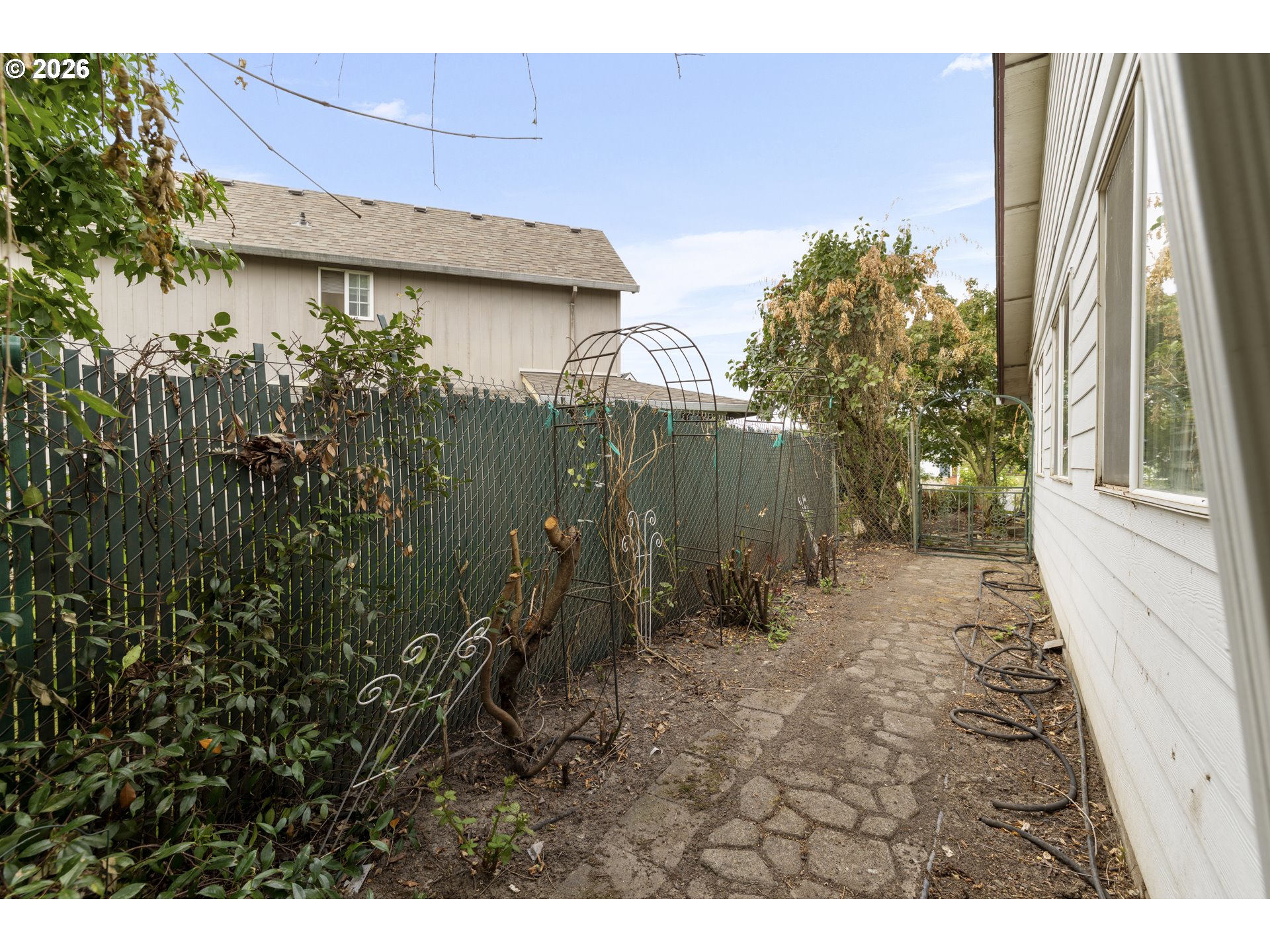 1143 Sw James Ct Property Photo 32