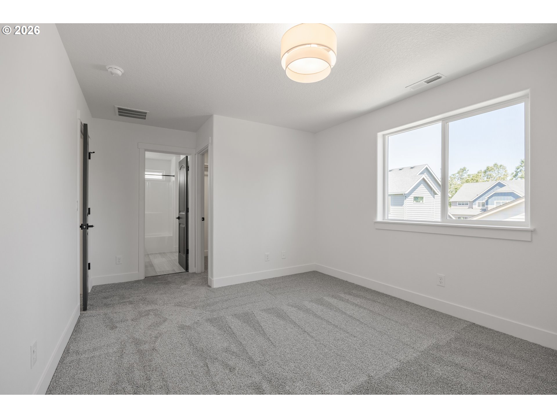 601 St Charles St Property Photo 15