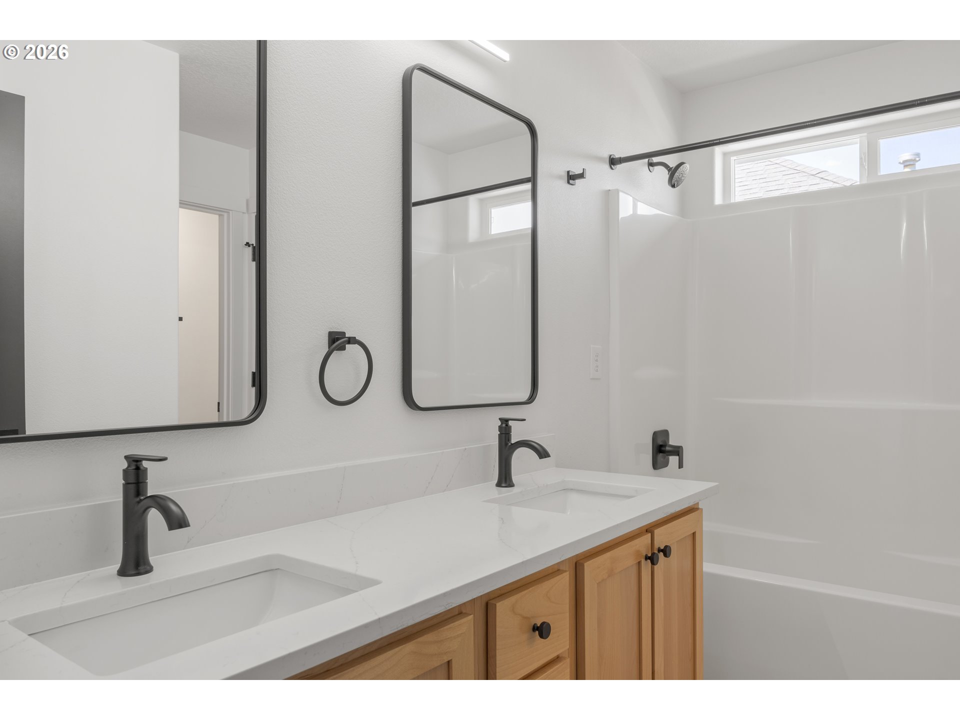 601 St Charles St Property Photo 17