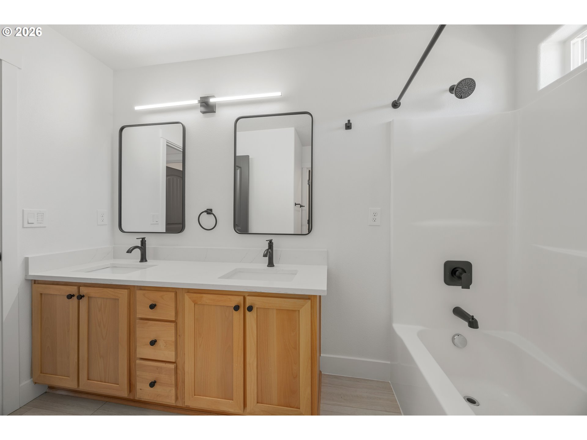 601 St Charles St Property Photo 19