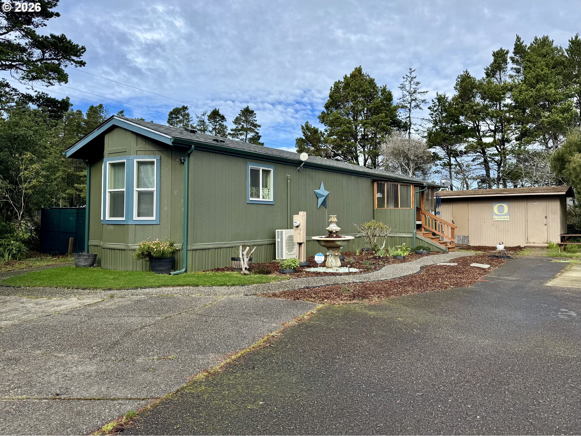3760 Highway 101 1 Property Photo 1