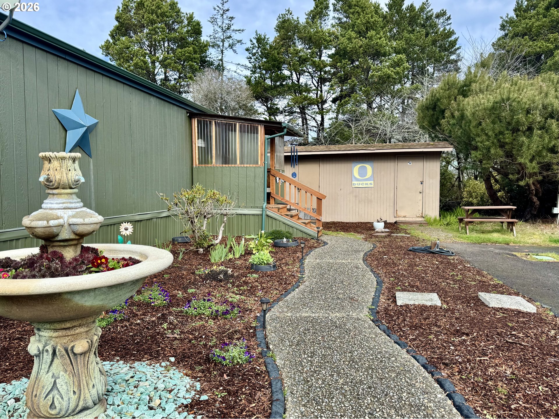 3760 Highway 101 1 Property Photo 2