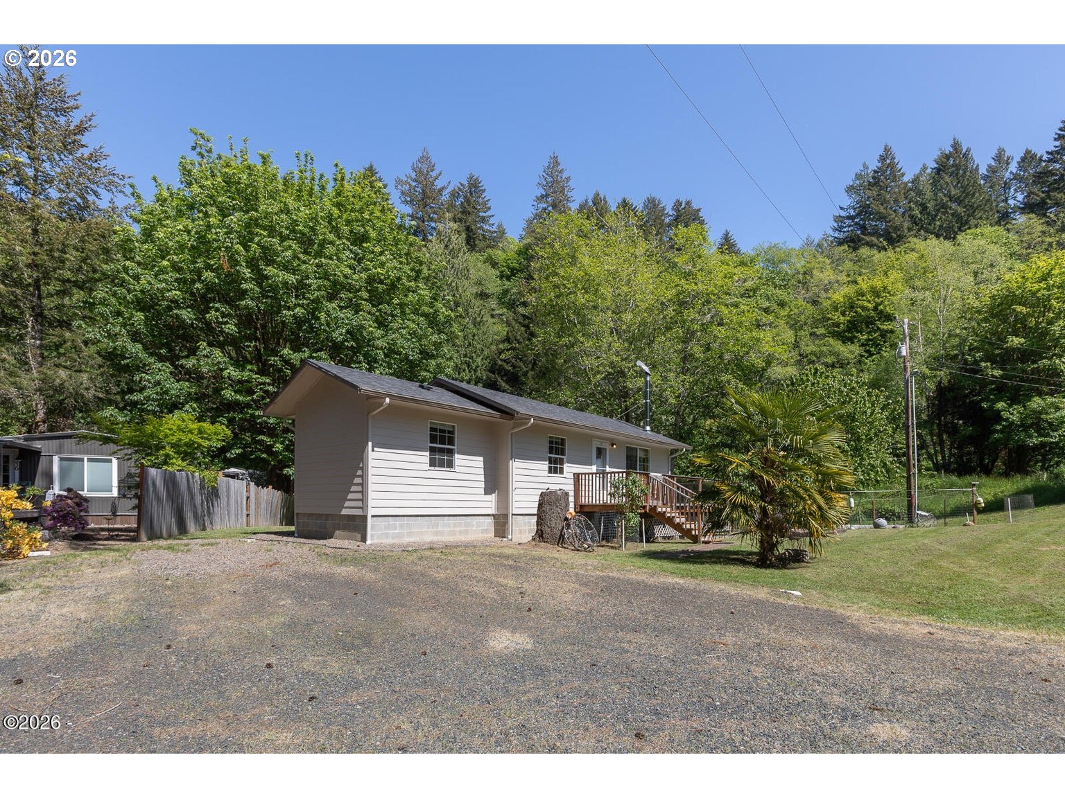 318 E Alsea Riviera Dr Property Photo 3