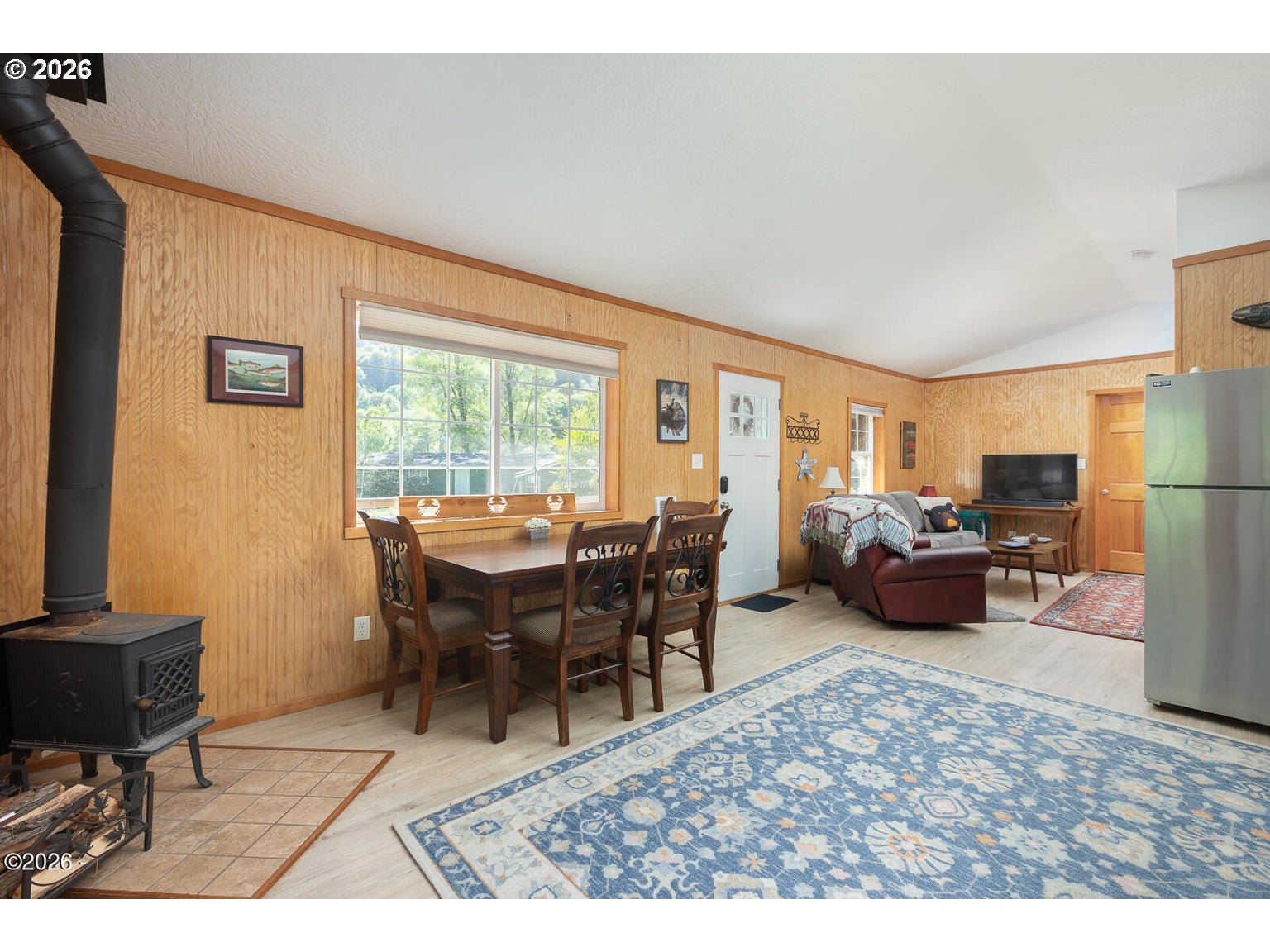 318 E Alsea Riviera Dr Property Photo 5