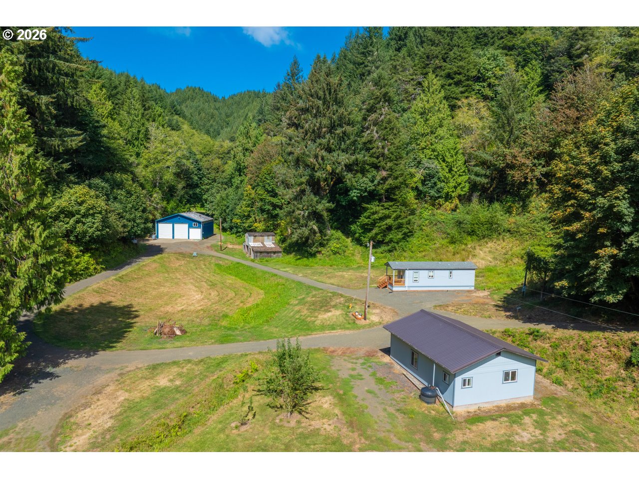 1040 Lower Smith River Rd Property Photo 1