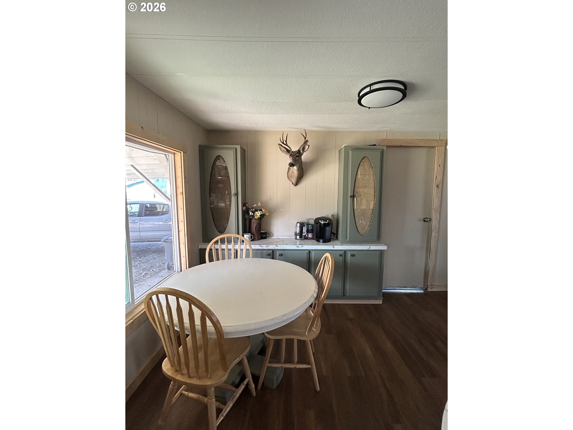 355 N 8th St Property Photo 11