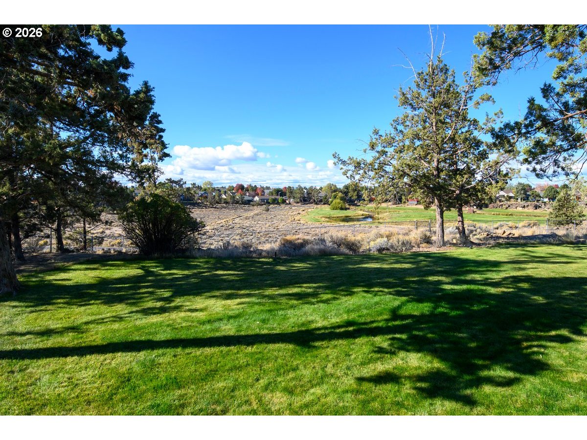 1233 Sw Canyon Dr Property Photo 36