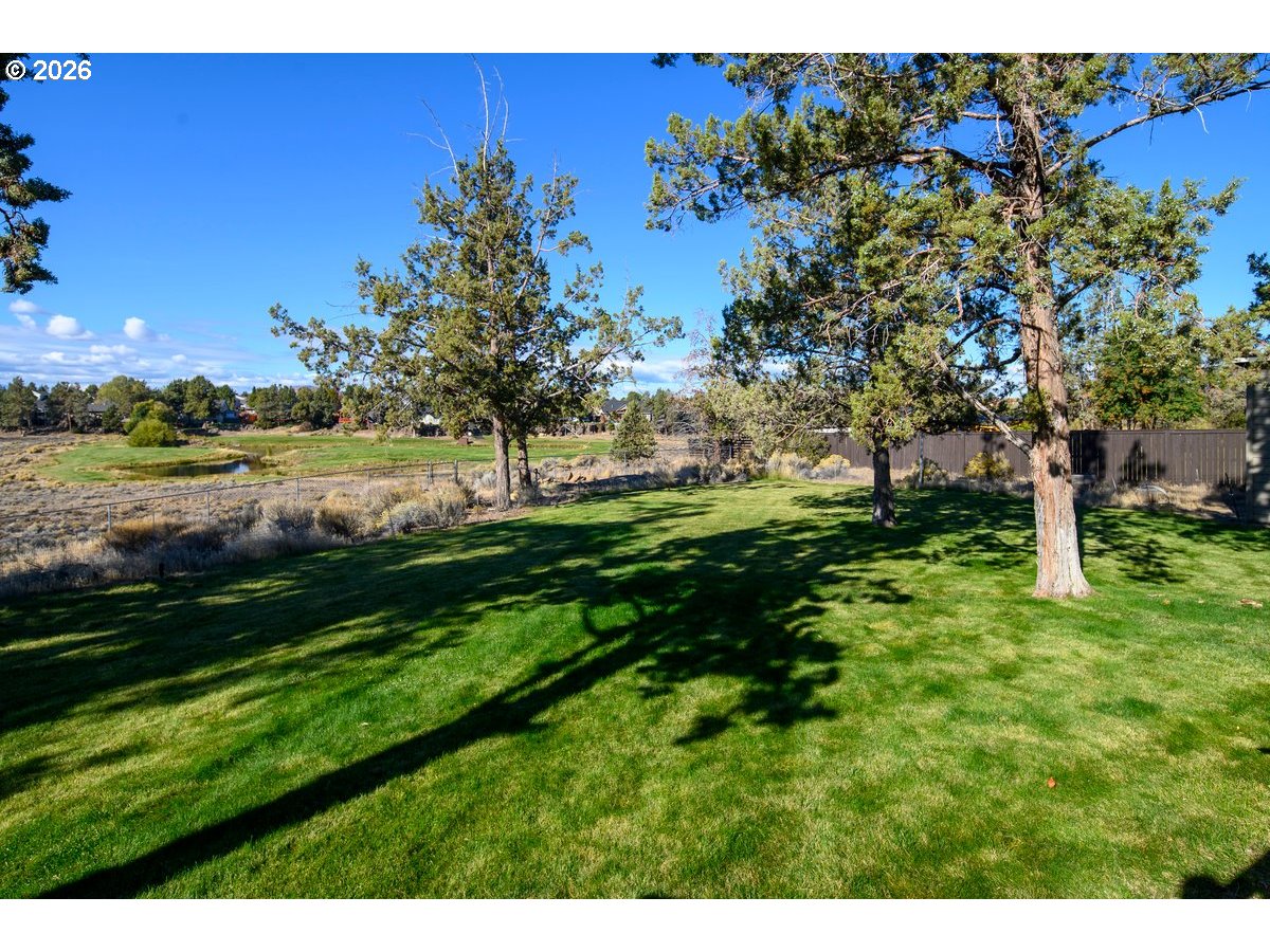 1233 Sw Canyon Dr Property Photo 42