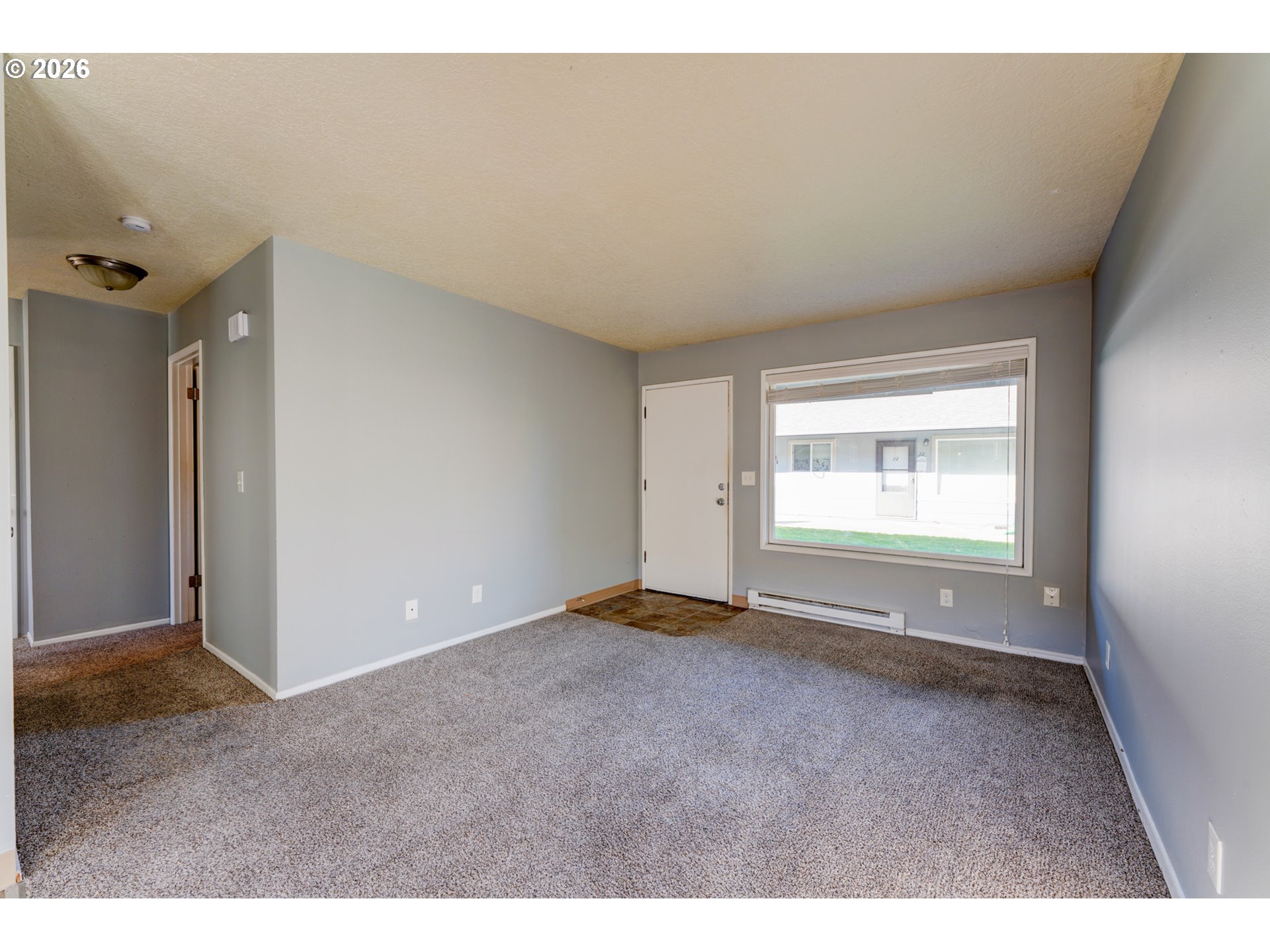 1049 Se Walnut St Property Photo 15