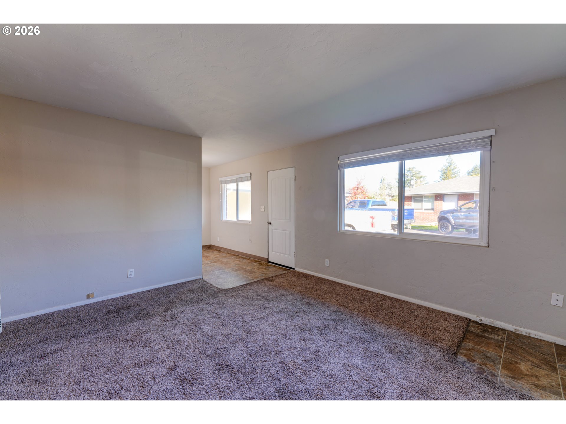 1049 Se Walnut St Property Photo 19
