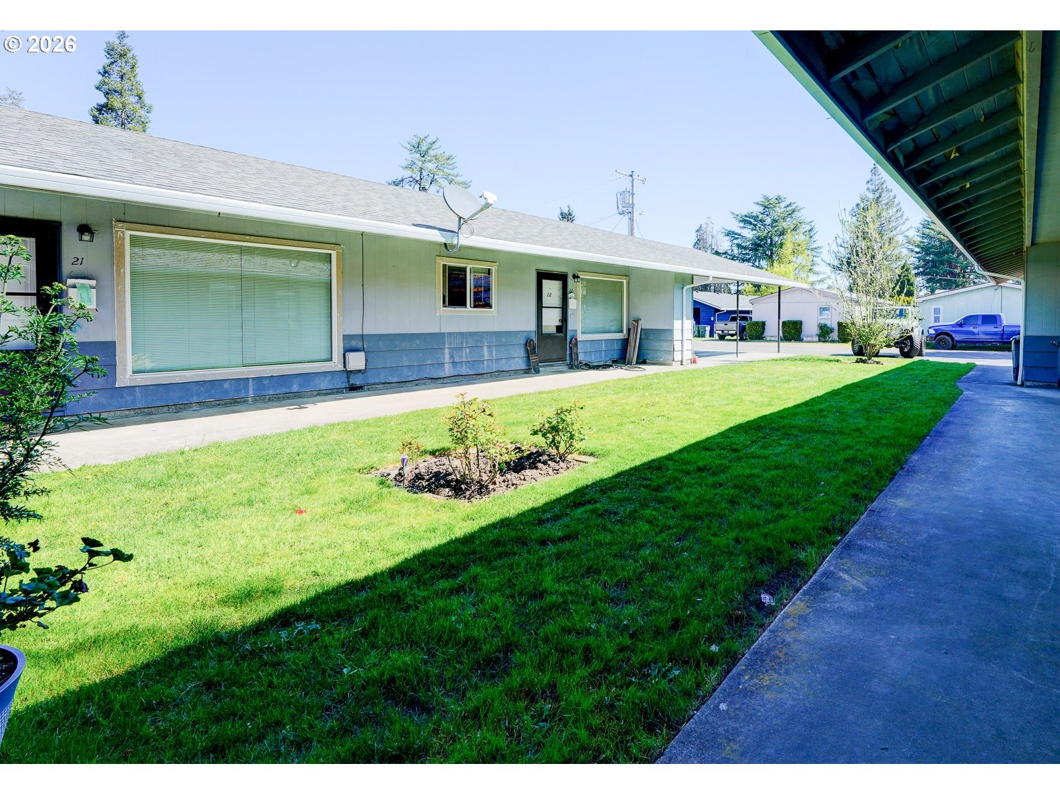 1049 Se Walnut St Property Photo 35