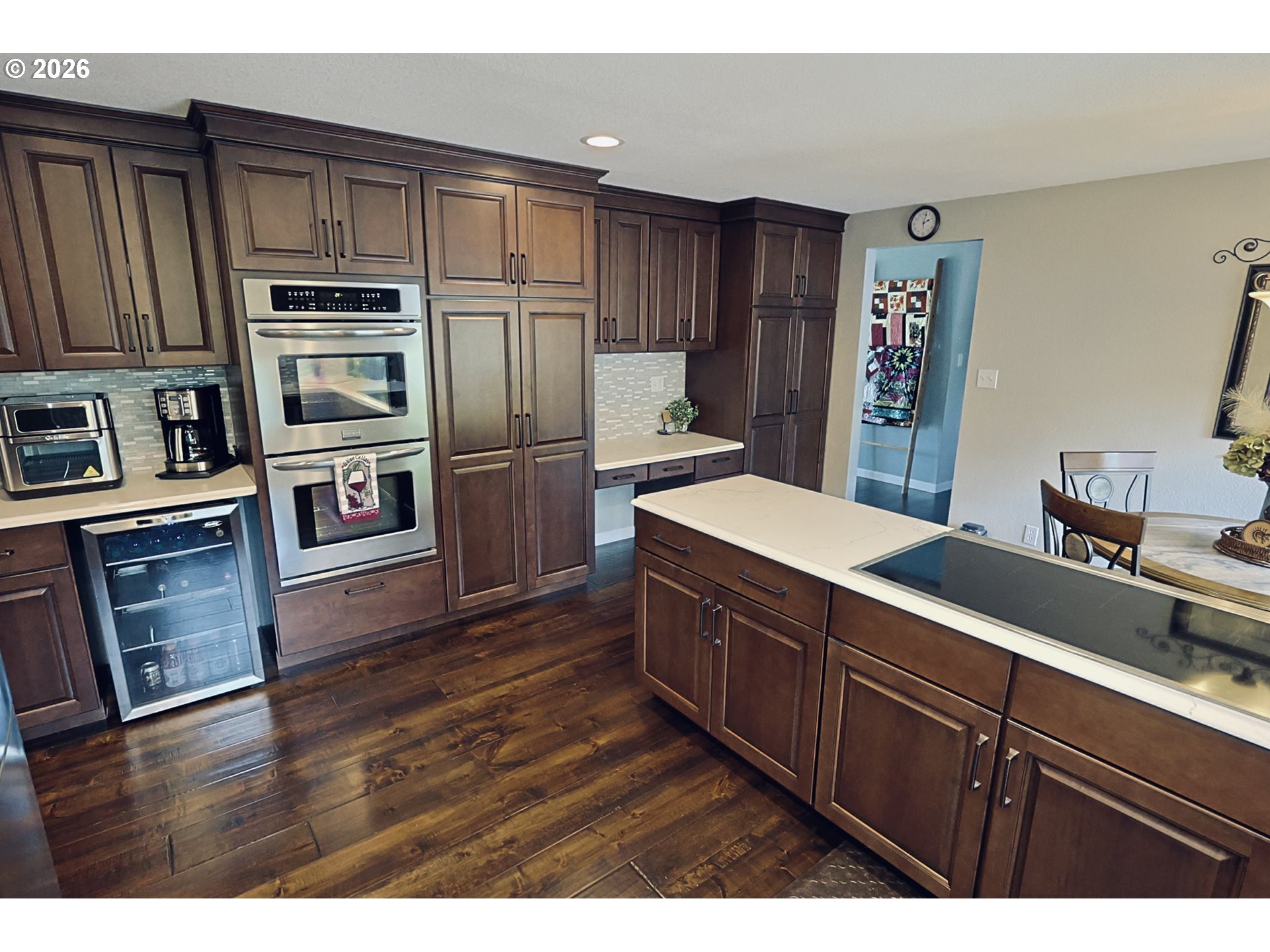 1689 Applewood Dr Property Photo 13